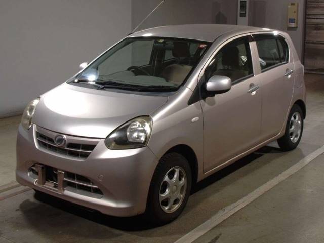 4177 DAIHATSU MIRA E S LA300S 2013 г. (TAA Chubu)